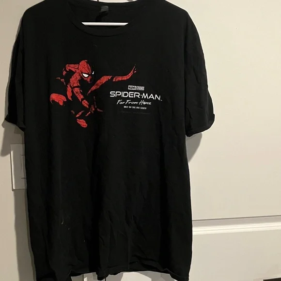 Marvel Studios Spider-Man Far From Home Tee - Picture 1 of 7